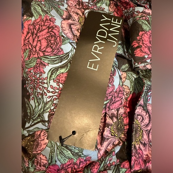 🆕 EVRYDAY JANE Floral Women's Palazzo Pants w/black panther design Sz Large NWT - Picture 9 of 10